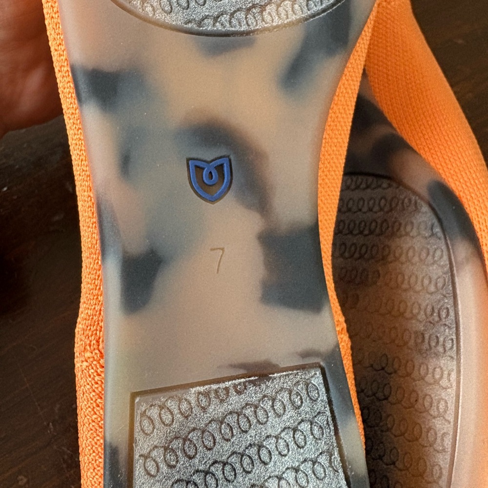 Rothy’s - The Point In Tangerine Size 7 New In Box - image 3